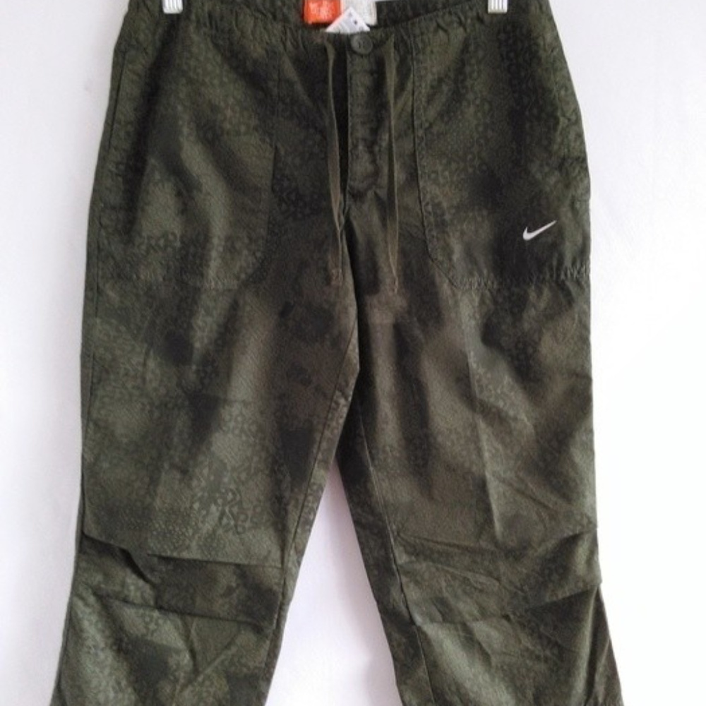 Nike Khaki Green Capri Athletic Pants Size Small